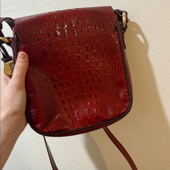 Brahmin‎ Crimson Croc-Embossed Crossbody Bag 9"x8.5" - Picture 6 of 15